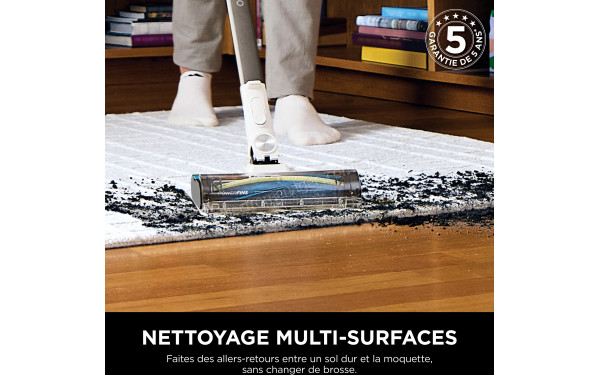 SHARK IZ380EUT - Mise en situation (cr&eacute;dit : Boulanger)