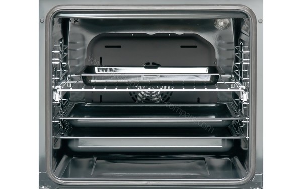 SHARP K-70V19BM2 - Vue de l'int&eacute;rieur avec accessoires