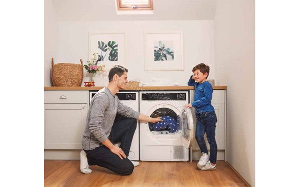 SHARP KD-HHH9S7GW2 - Mise en situation