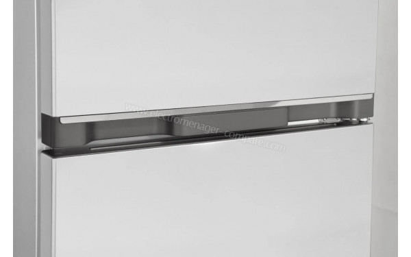 SHARP SJ-FBB04DTXWE - Zoom sur les poign&eacute;es int&eacute;gr&eacute;es