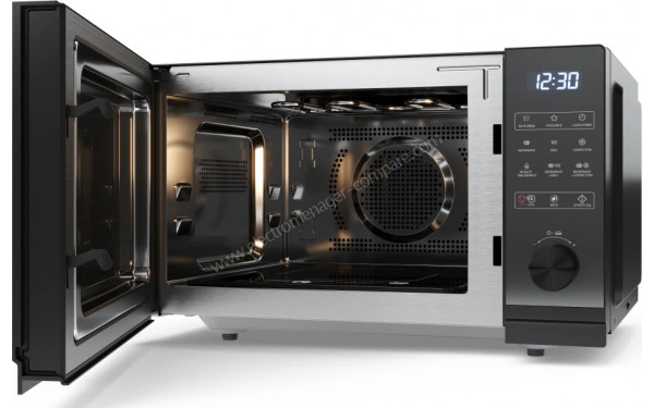 SHARP YC-GC52BE-B - Vue de l'int&eacute;rieur