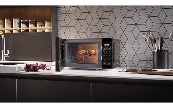 SHARP YC-MG02E-B - Mise en situation