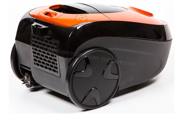 SHIVAKI SVC-1434O - Vue 3/4 droite de l'arri&egrave;re corps seul