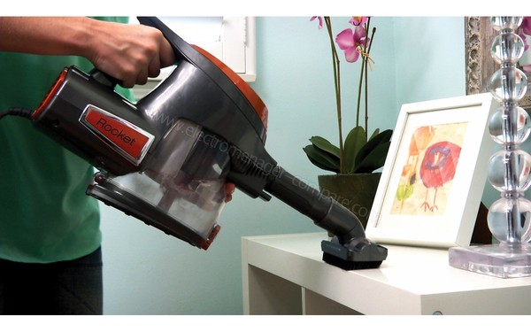 SHARK NA300-01 - Vue 3/4 gauche avec accessoire