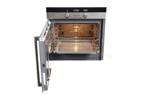 SIEMENS HB65LR560F - Porte ouverte (cr&eacute;dit : Boulanger)