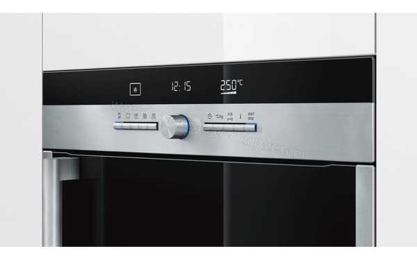 SIEMENS HB76R1560F - Vue 3/4 droite, poign&eacute;e et bandeau de commandes