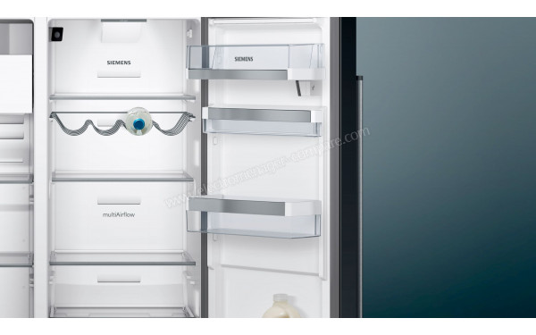 SIEMENS KA92DHXFP - Vue de l'int&eacute;rieur partie r&eacute;frig&eacute;rateur