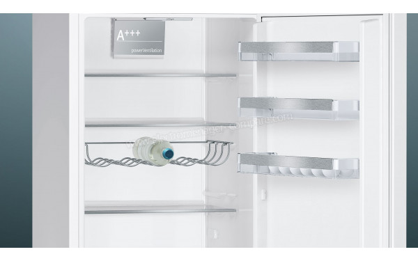 SIEMENS KG39EAWCA - Vue des clayettes et balconnets