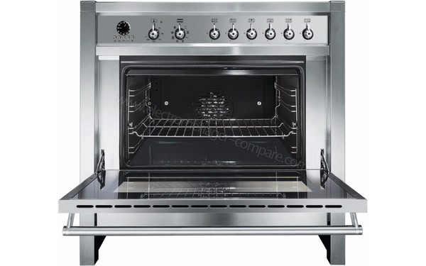 SMEG A1-7 - Vue de face, porte ouverte (cr&eacute;dit : Boulanger)