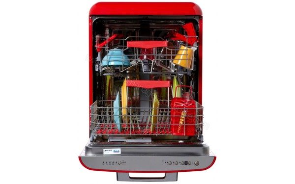 SMEG BLV2R2 - Vue de l'int&eacute;rieur 1 (cr&eacute;dit : Boulanger)