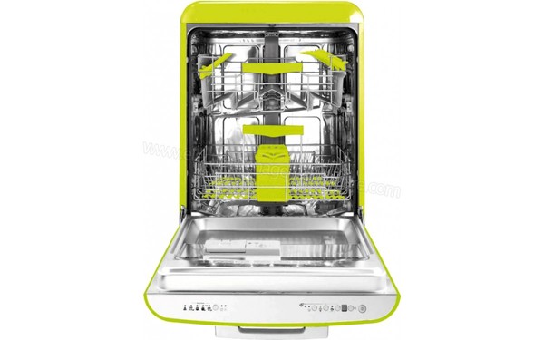 SMEG BLV2VE2 - Vue de l'int&eacute;rieur (cr&eacute;dit : Boulanger)