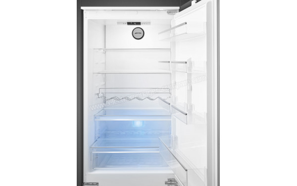SMEG C875TNE - Vue de l'int&eacute;rieur partie r&eacute;frig&eacute;rateur
