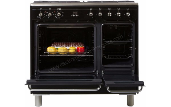 SMEG CG92N9 - Vue de face, porte ouverte (cr&eacute;dit : Boulanger)