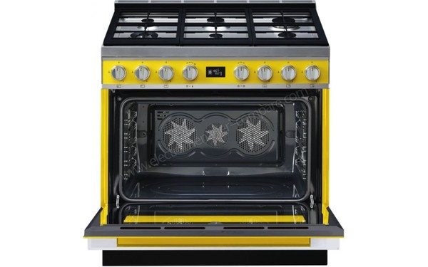 SMEG CPF9GMYW - Vue de l'int&eacute;rieur (cr&eacute;dit : Boulanger)