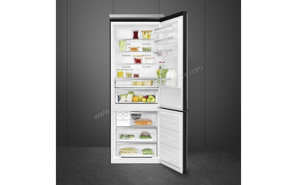 SMEG FA490RBL - Vue de l'int&eacute;rieur