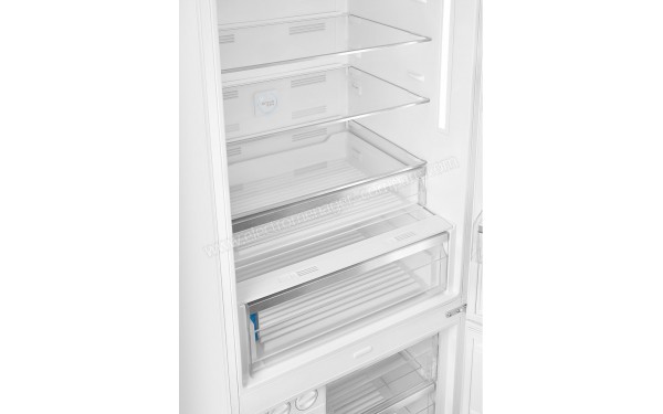 SMEG FA490RWH - Vue de l'int&eacute;rieur partie r&eacute;frig&eacute;rateur