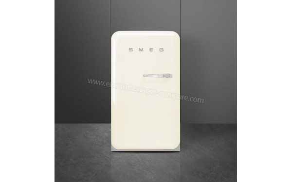 SMEG FAB10HLCR2 - Mise en situation