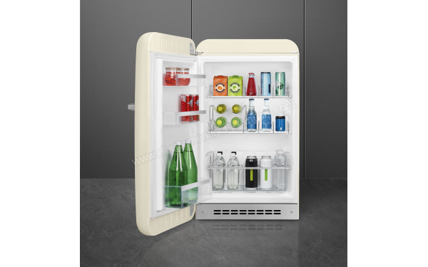 SMEG FAB10HLCR5 - Vue de l'int&eacute;rieur