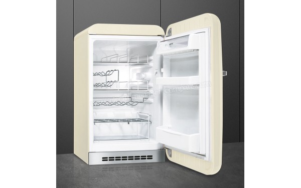 SMEG FAB10HRCR2 - Vue de l'int&eacute;rieur