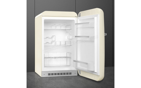 SMEG FAB10HRCR6 - Vue de l'int&eacute;rieur