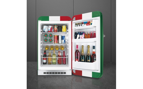 SMEG FAB10HRDIT2 - Vue de l'int&eacute;rieur
