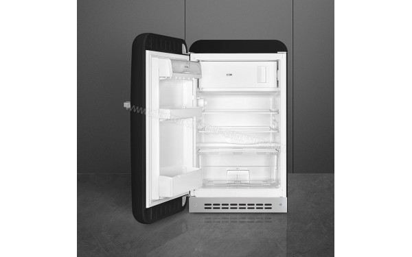 SMEG FAB10LBL2 - Vue de l'int&eacute;rieur