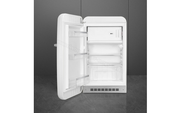SMEG FAB10LWH5 - Vue de l'int&eacute;rieur