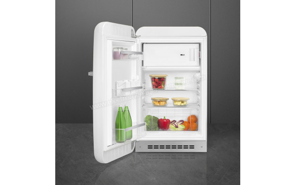 SMEG FAB10LWH5 - Vue de l'int&eacute;rieur