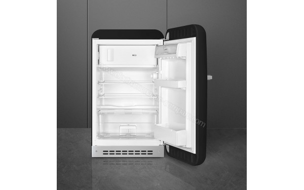 SMEG FAB10RBL2 - Vue de l'int&eacute;rieur