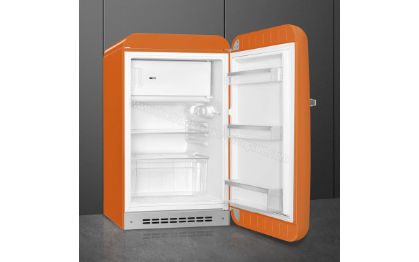 SMEG FAB10ROR5 - Vue de l'int&eacute;rieur