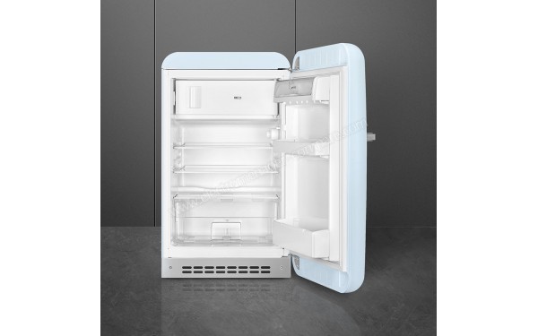 SMEG FAB10RPB2 - Vue de l'int&eacute;rieur