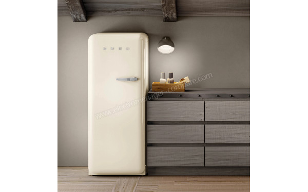 SMEG FAB28LCR6 - Mise en situation