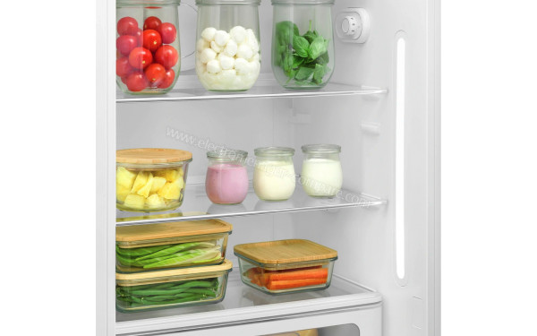 SMEG FAB28LOR6 - Vue de l'int&eacute;rieur