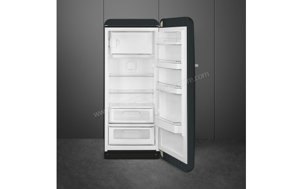 SMEG FAB28RDBLV5 - Mise en situation