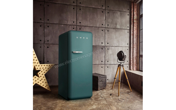 SMEG FAB28RDEG6 - Mise en situation