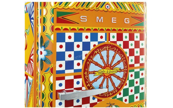 SMEG FAB28RDGC3 - Mise en situation (cr&eacute;dit : Boulanger)