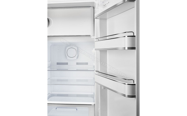 SMEG FAB28RDLB5 - Vue de l'int&eacute;rieur partie r&eacute;frig&eacute;rateur