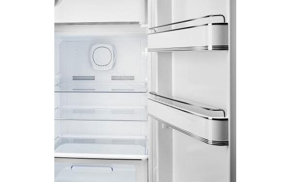 SMEG FAB28RDMC3 - Mise en situation