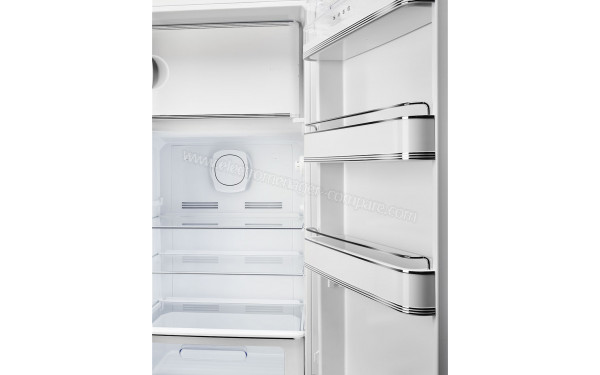 SMEG FAB28RDRU5 - Vue de l'int&eacute;rieur partie r&eacute;frig&eacute;rateur