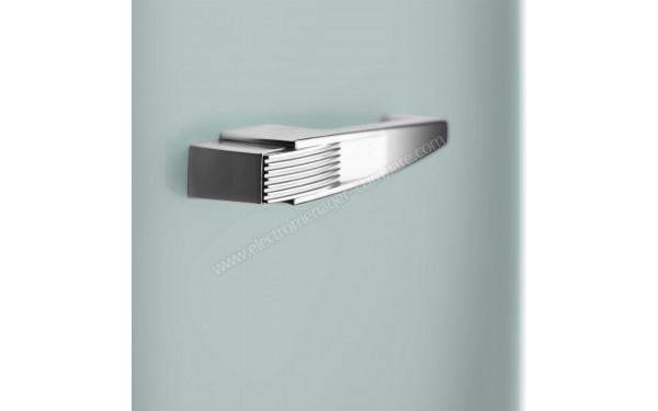 SMEG FAB28RDSA5 - Zoom sur la poign&eacute;e