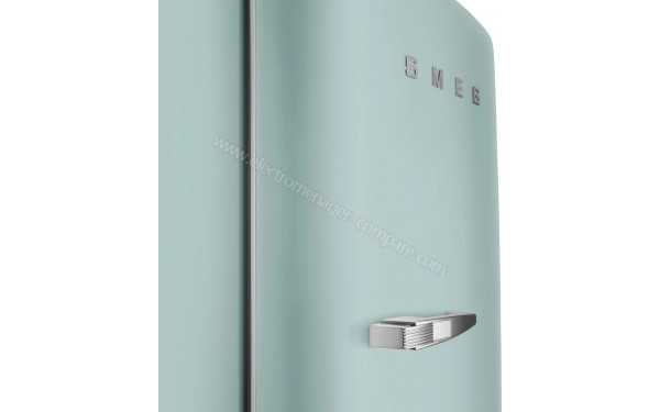 SMEG FAB28RDSA6 - Zoom sur la poign&eacute;e