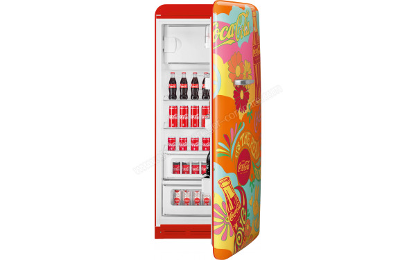 SMEG FAB28RDUN5 - Vue de l'int&eacute;rieur