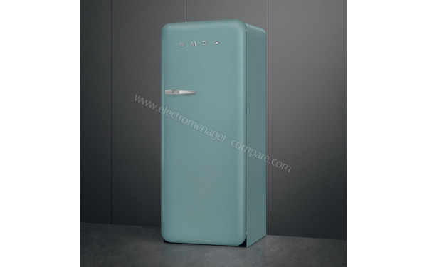SMEG FAB28REGM6 - Vue 3/4 droite
