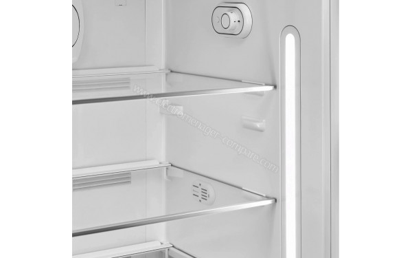 SMEG FAB28RPK6 - Vue de l'int&eacute;rieur