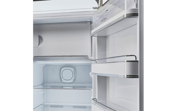 SMEG FAB28RWH3 - Mise en situation