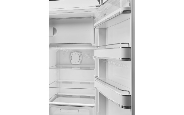 SMEG FAB28RWH5 - Vue du bac cong&eacute;lateur