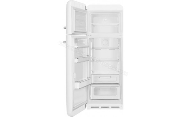 SMEG FAB30LWH3 - Vue de l'int&eacute;rieur (cr&eacute;dit : Boulanger)