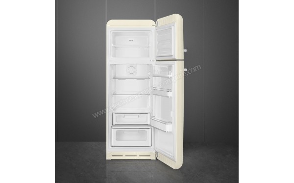 SMEG FAB30RCR3 - Vue de l'int&eacute;rieur