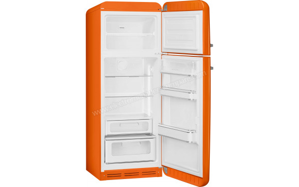 SMEG FAB30ROR5 - Vue de l'int&eacute;rieur 3/4 gauche