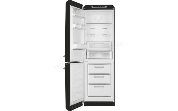SMEG FAB32LBL5 - Vue de l'int&eacute;rieur